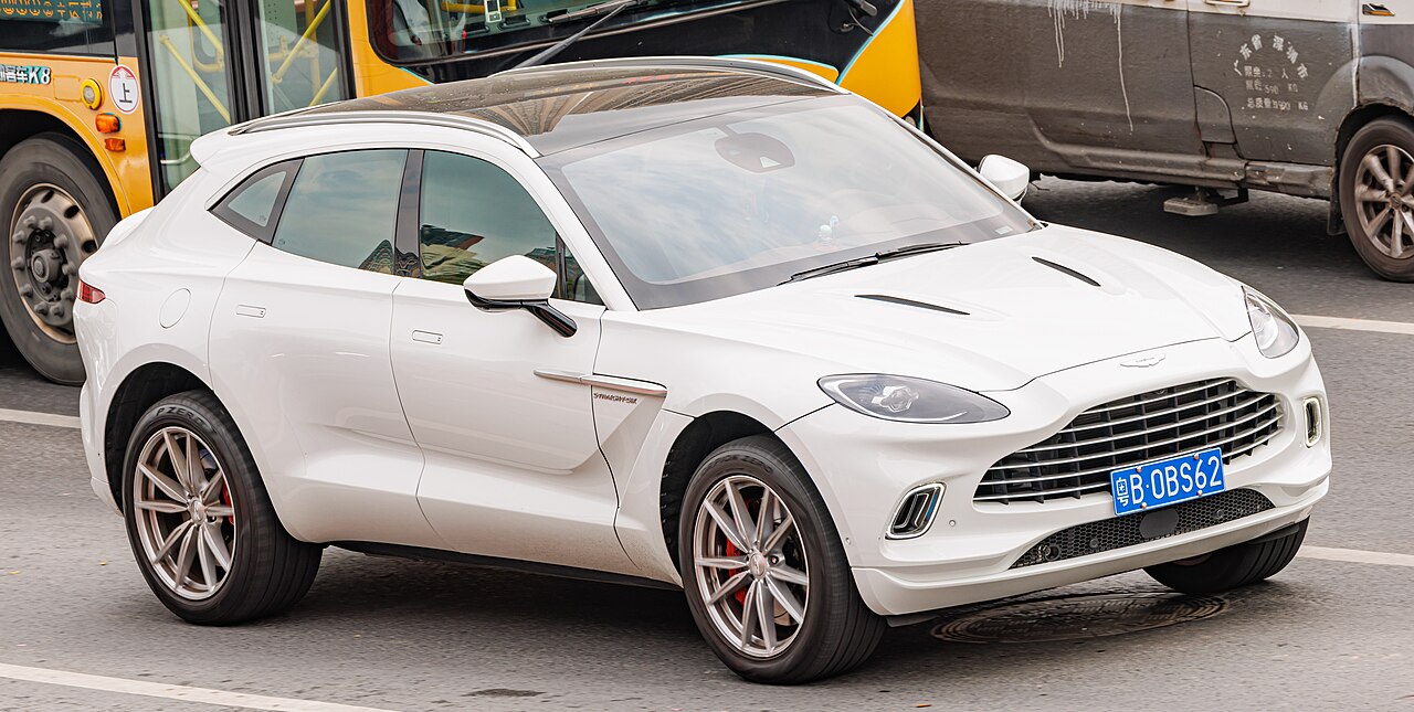 Aston Martin DBX