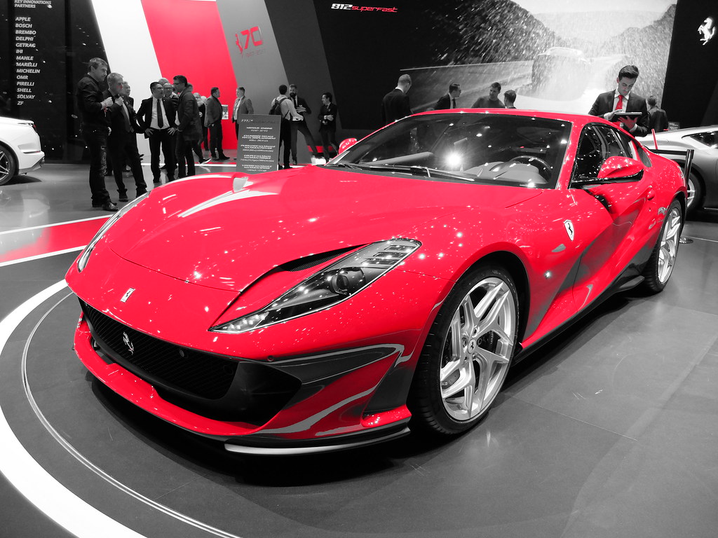 Sell used Ferrari 812 Dubai — Motor Bazar cash offer