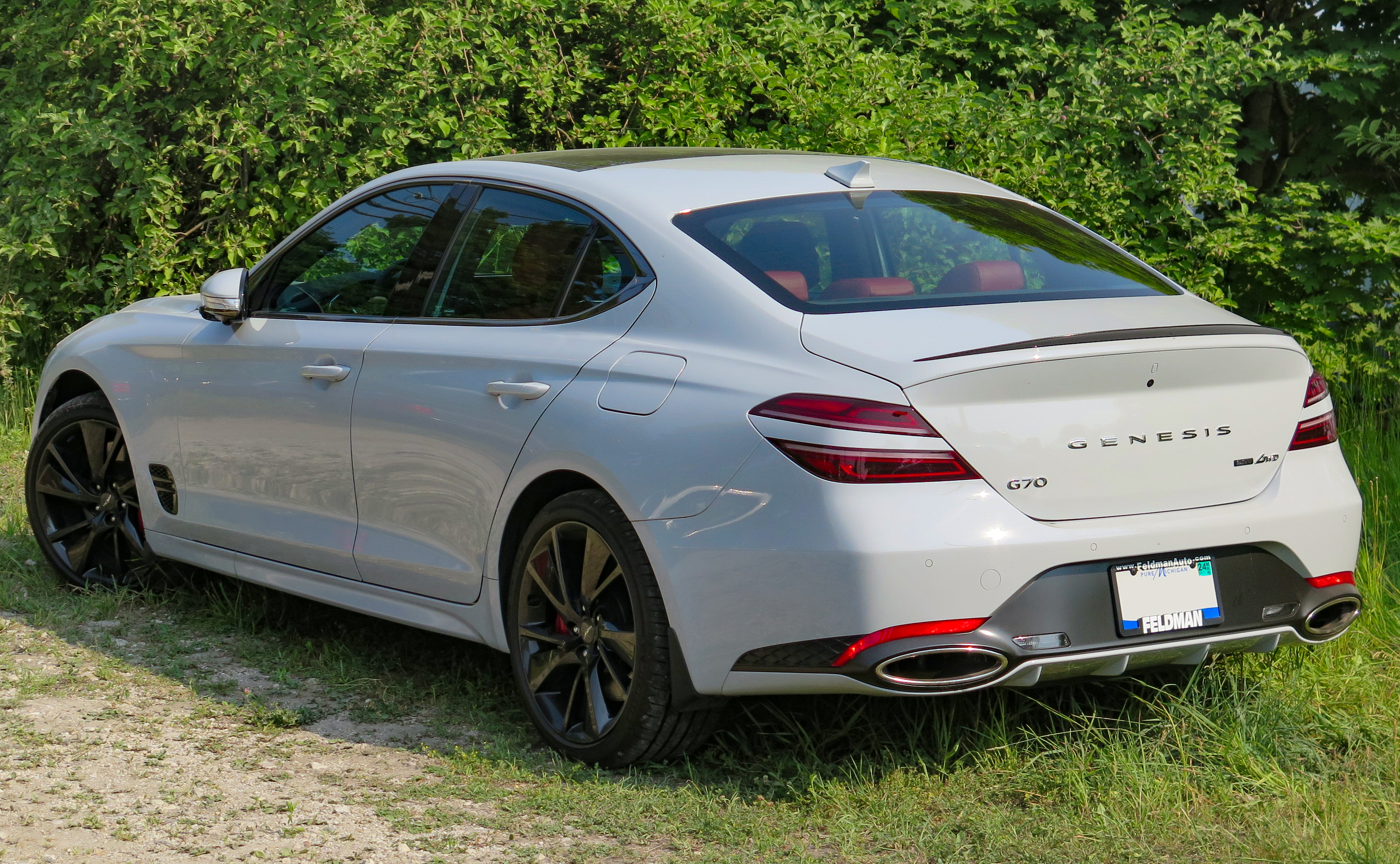 Sell used Genesis G70 Dubai — Motor Bazar cash offer