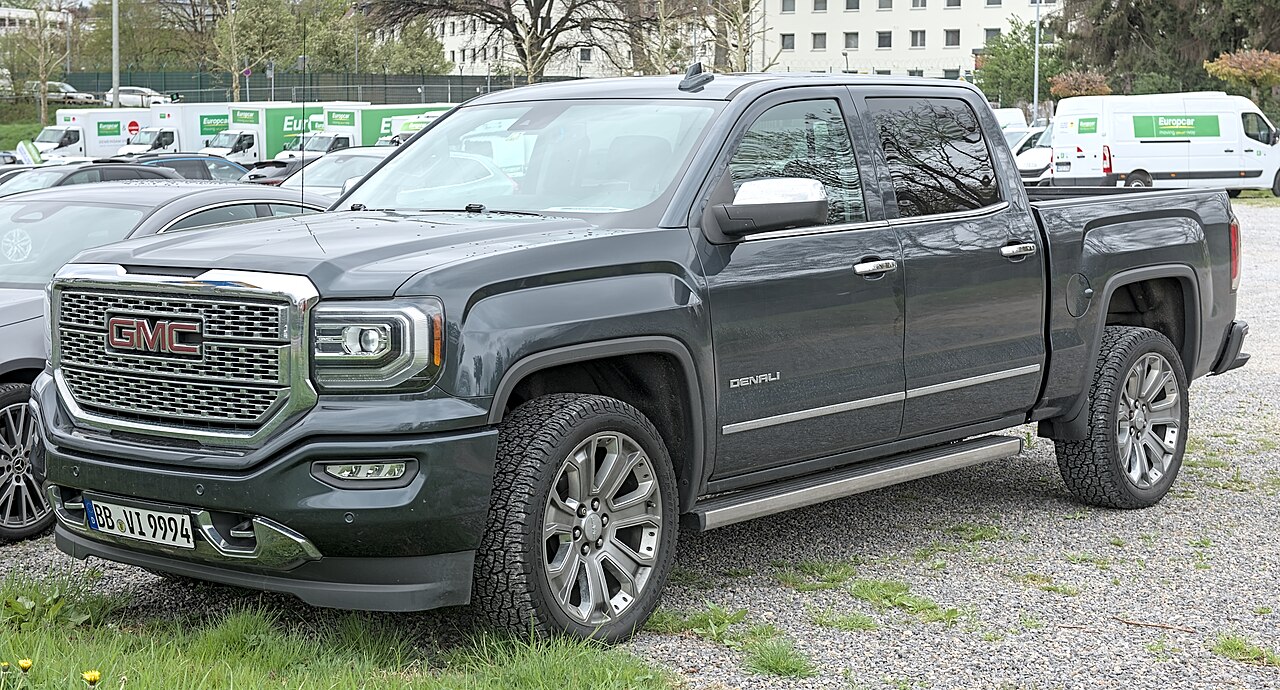 Sell used GMC Sierra Dubai — Motor Bazar cash offer