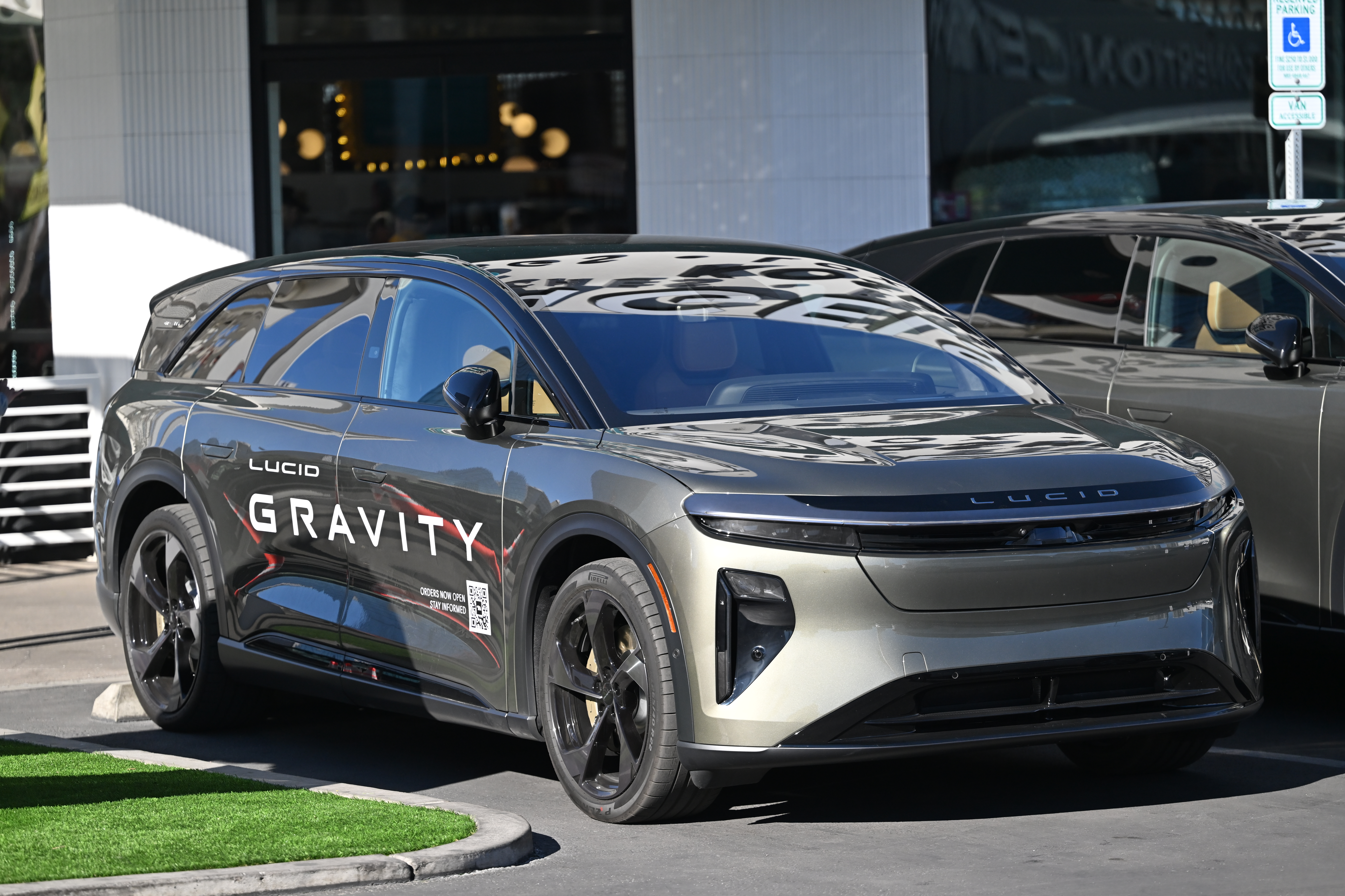Sell used Lucid Gravity Dubai — Motor Bazar cash offer