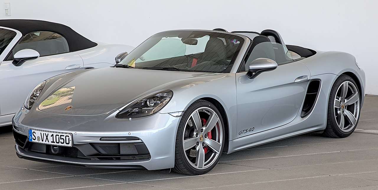 Sell used Porsche 718 Boxster Dubai — Motor Bazar cash offer