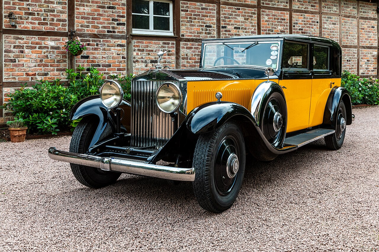 Sell used Rolls-Royce Phantom Dubai — Motor Bazar cash offer