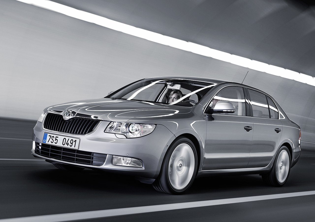 Sell used Skoda Superb Dubai — Motor Bazar cash offer
