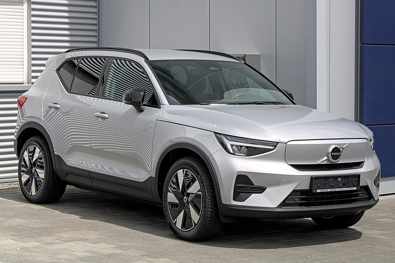 Sell used Volvo XC40 Dubai — Motor Bazar cash offer