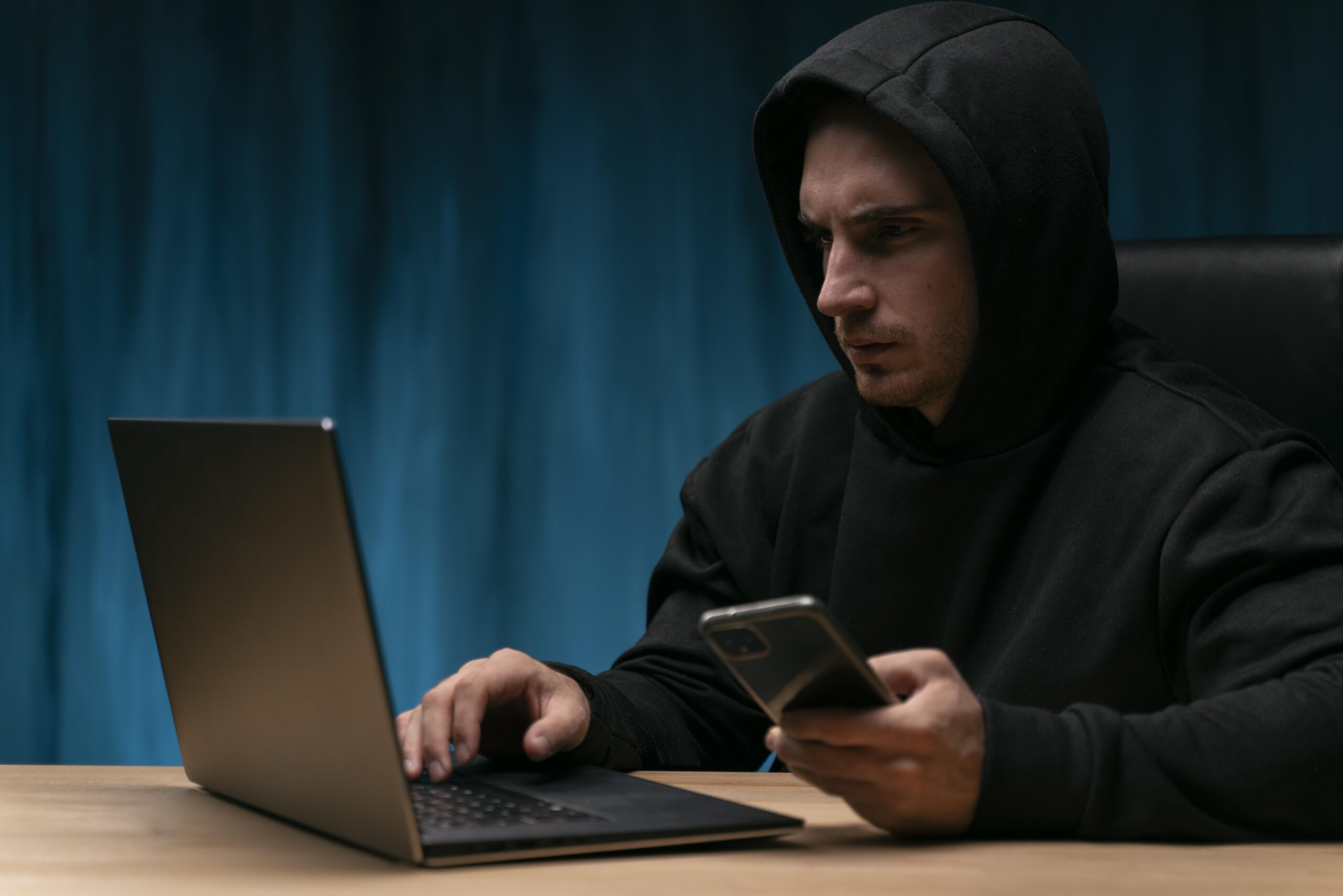 How to Avoid Scams When Selling Your Car in Dubai